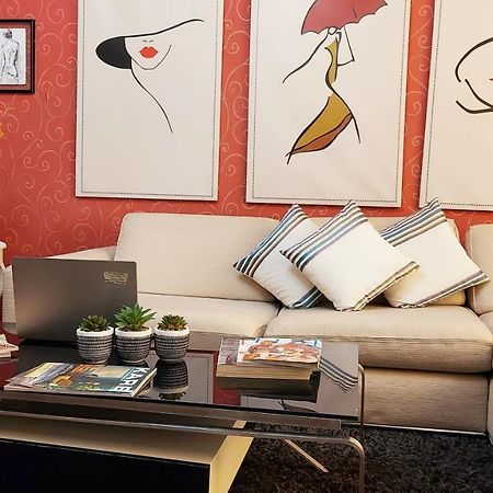 Spacious Family-Friendly Apartment In The Heart Of Bllok Tirana Zewnętrze zdjęcie