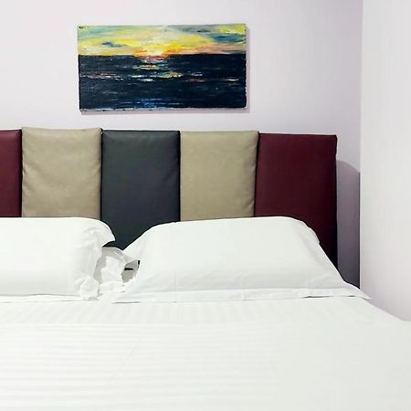 Spacious Family-Friendly Apartment In The Heart Of Bllok Tirana Zewnętrze zdjęcie